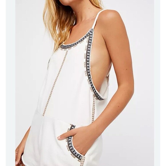 FP One Lou Playsuit S Romper Shorts Boho Festival Hippie Resort Vacation Cruise - Picture 1 of 12